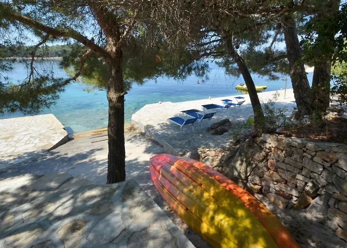 아파트 In Karbuni With Sea View, Terrace, Air Conditioning, W-lan 3609-1 Blato (Korcula)