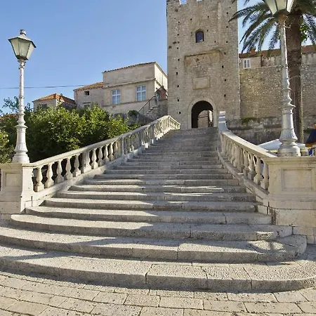 Appartement In Karbuni With Sea View, Terrace, Air Conditioning, W-lan 3609-1 Blato (Korcula)