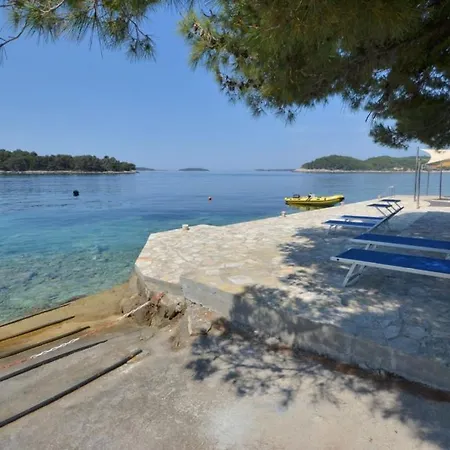 Appartement In Karbuni With Sea View, Terrace, Air Conditioning, W-lan 3609-1 Blato (Korcula)